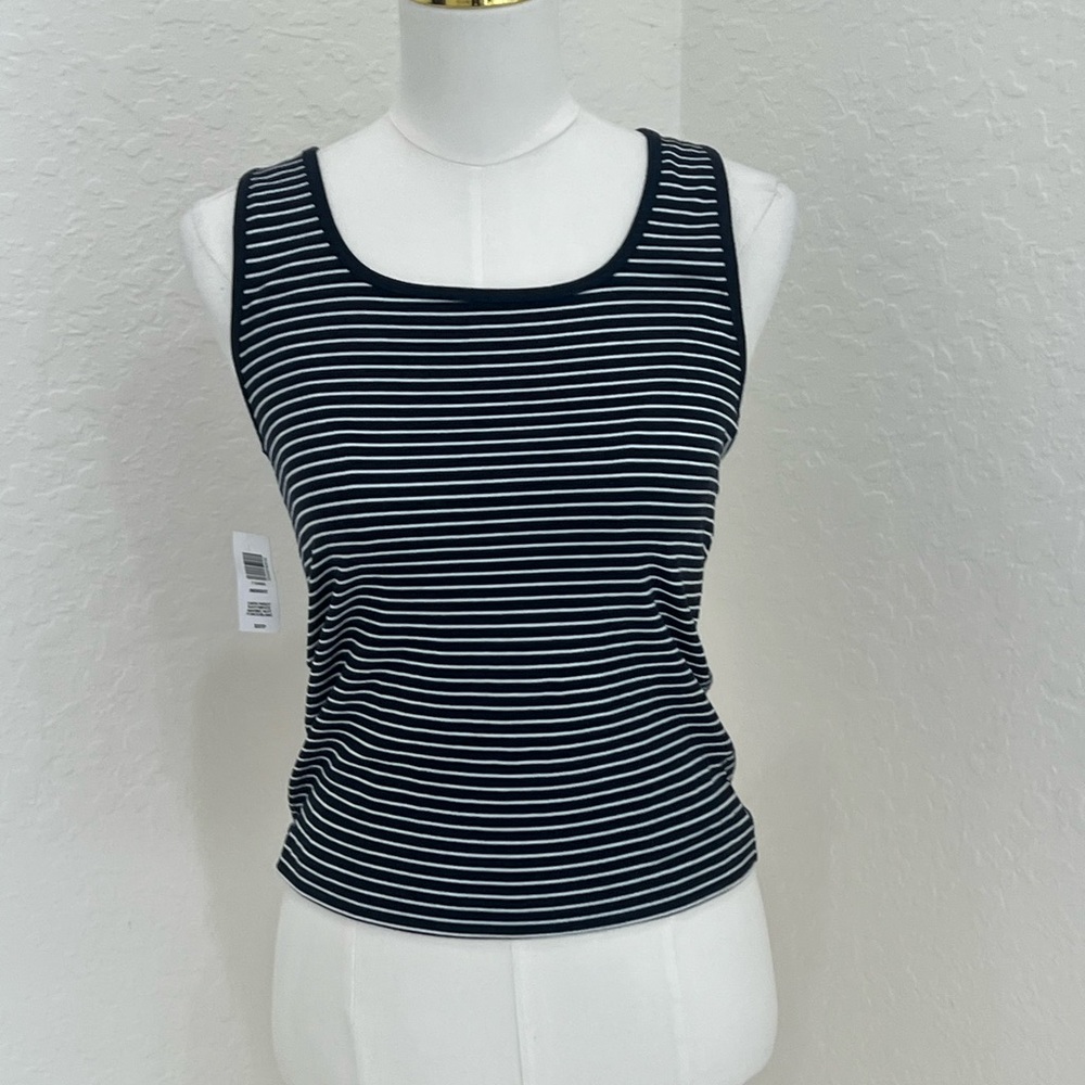 Babaton XS NWT Navy And White